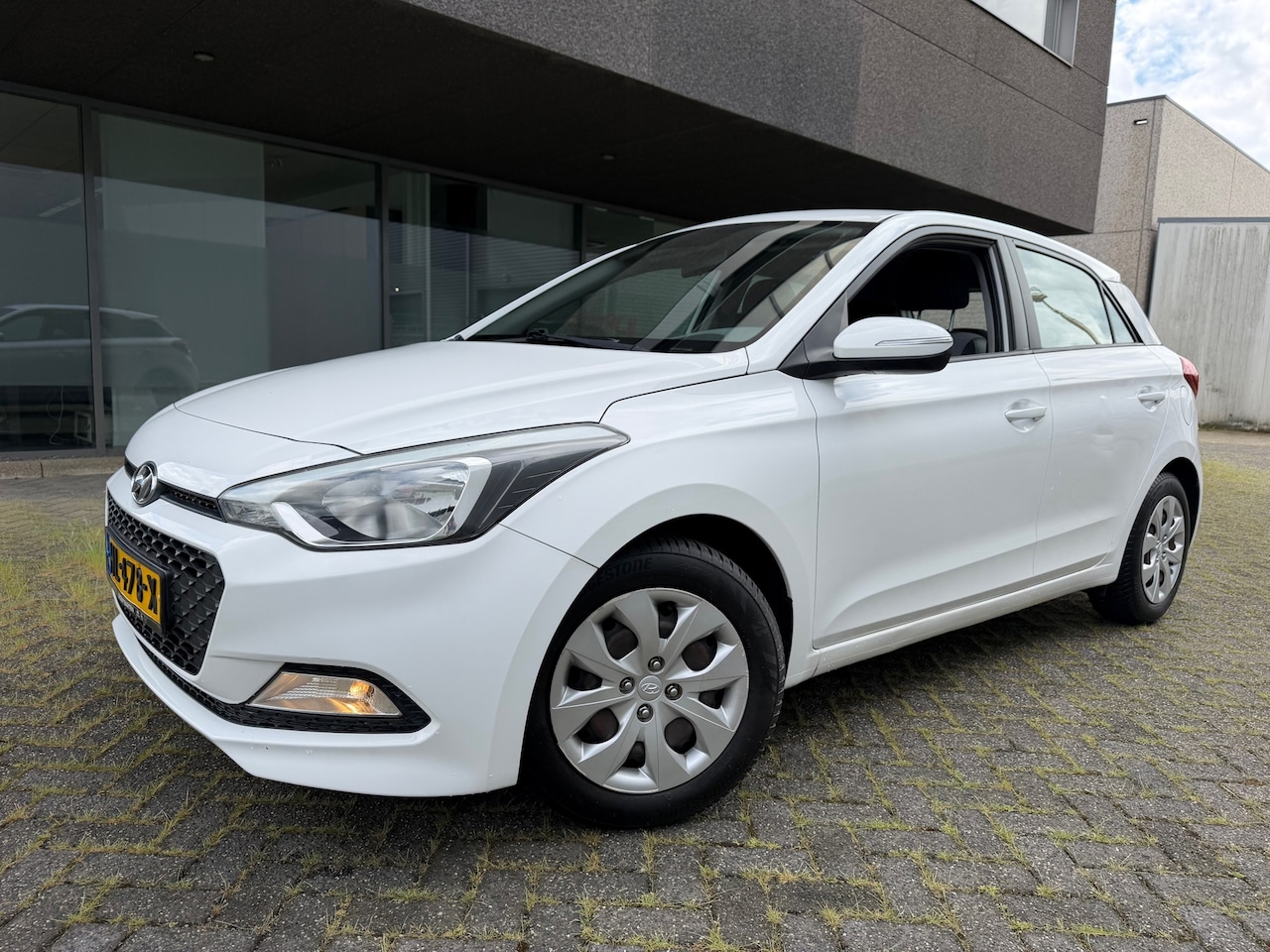 Hyundai i20 - 1.2 LP i-Drive Cool AIRCO BJ 1-2016 APK 1-2027 - AutoWereld.nl
