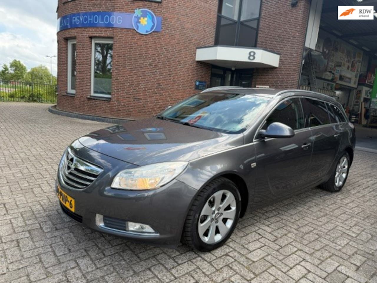 Opel Insignia Sports Tourer - 1.8 Edition 1.8 Edition,bj.2010, APK tot 02-2027. NAP met 309.441 km. - AutoWereld.nl