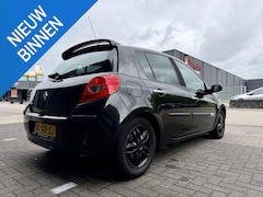 Renault Clio - 1.4-16V Rip Curl *PANORAMADAK*AIRCO*100PK