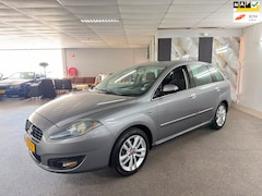 Fiat Croma - 2.2 16V Corporate Apk Nieuw, Cruise, Clima, Parksensoren, N.A.P, Lm velgen, Trekhaak, 2 sl