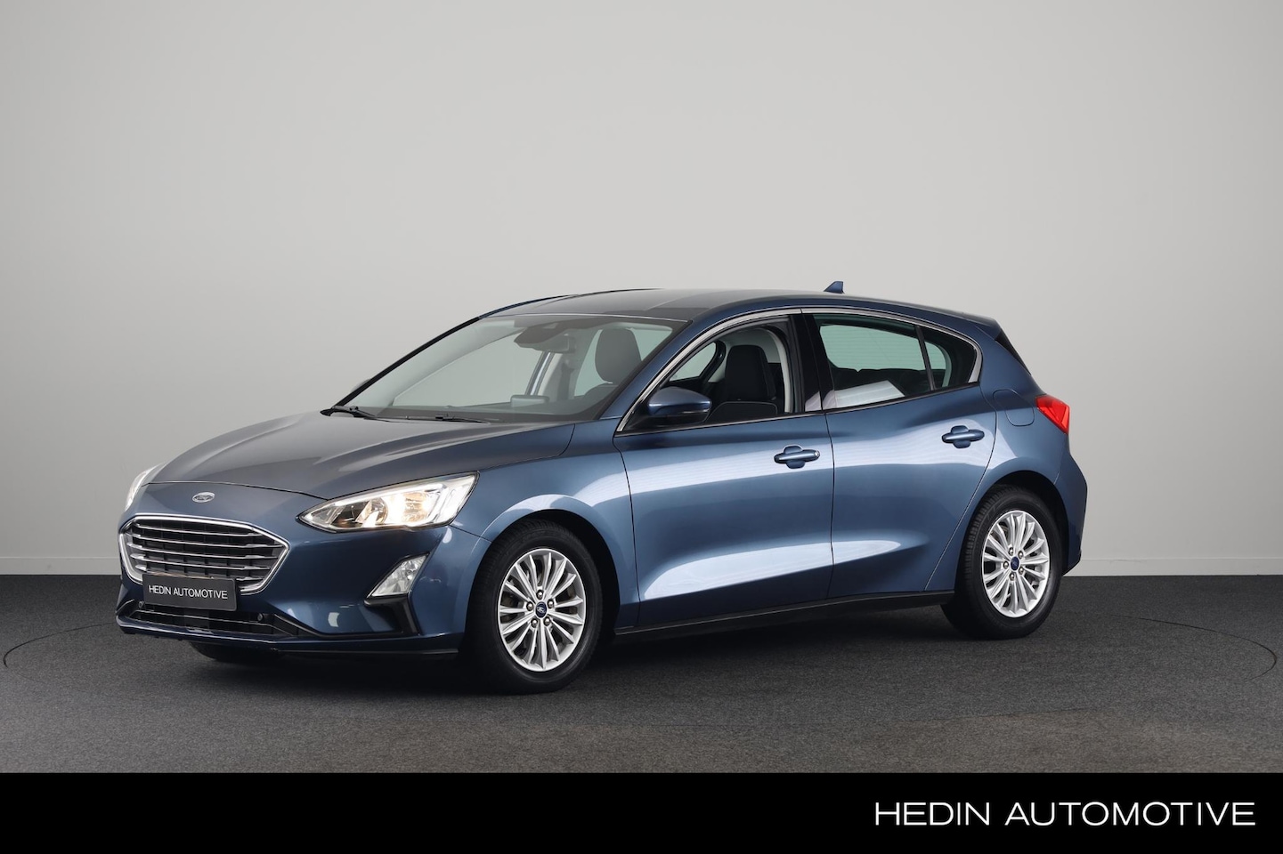 Ford Focus - 1.0 EcoBoost Titanium Business | Navigatie | Carplay | PDC | Cruise Control - AutoWereld.nl