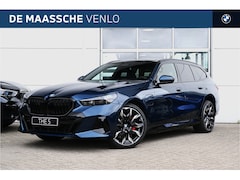 BMW 5-serie Touring - 530e M Sport Automaat / Panoramadak / Trekhaak / Bowers & Wilkins / Comfort Access / M Mul
