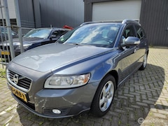 Volvo V50 - 1.6 D2 S/S Business Edition AIRCO/CRUISE/NAVI APK 04/2027
