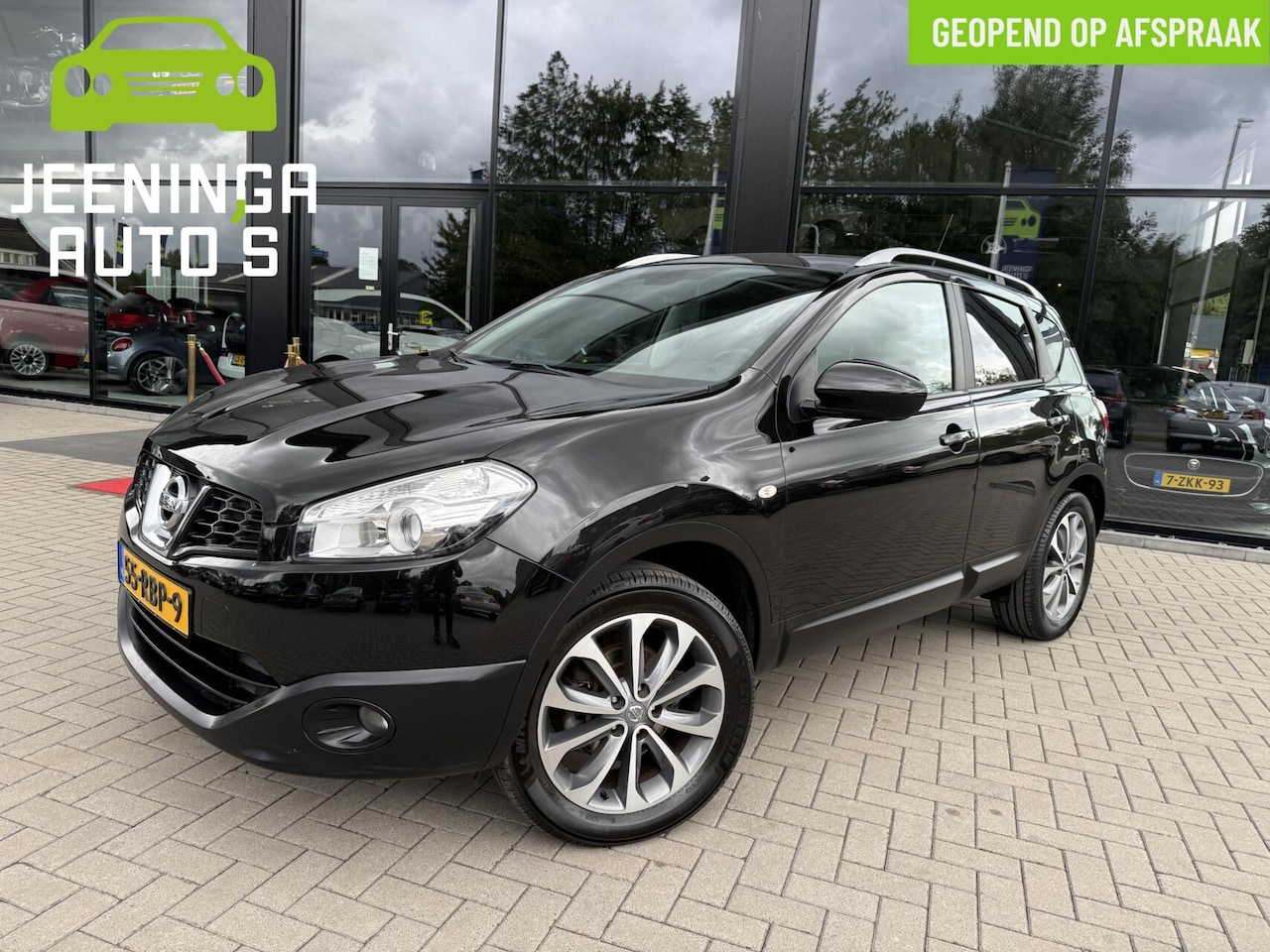 Nissan Qashqai - 1.6 Connect Edition|Pano|Navi|Trekhaak|Camera - AutoWereld.nl