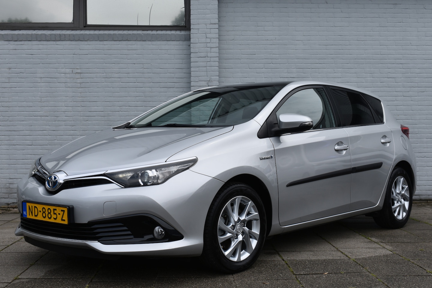 Toyota Auris - 1.8 Hybrid Trend Automaat 100pk | Dealer onderhouden | Panoramadak | Achteruitrijcamera | - AutoWereld.nl