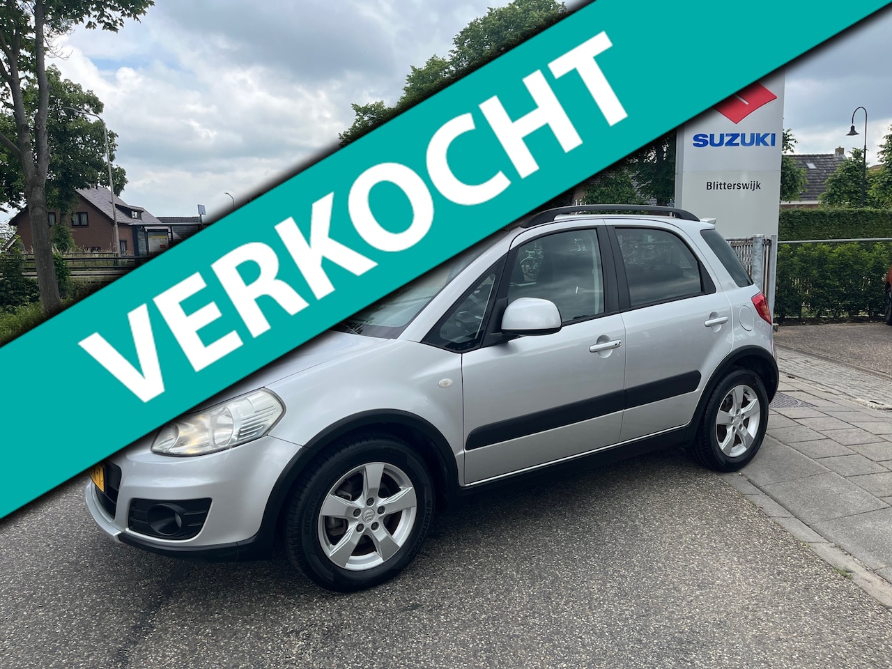 Suzuki SX4 - 1.6 Exclusive // Trekhaak // Stootlijst // Leuke nette Suzuki Sx4 // Climate control // Ri - AutoWereld.nl