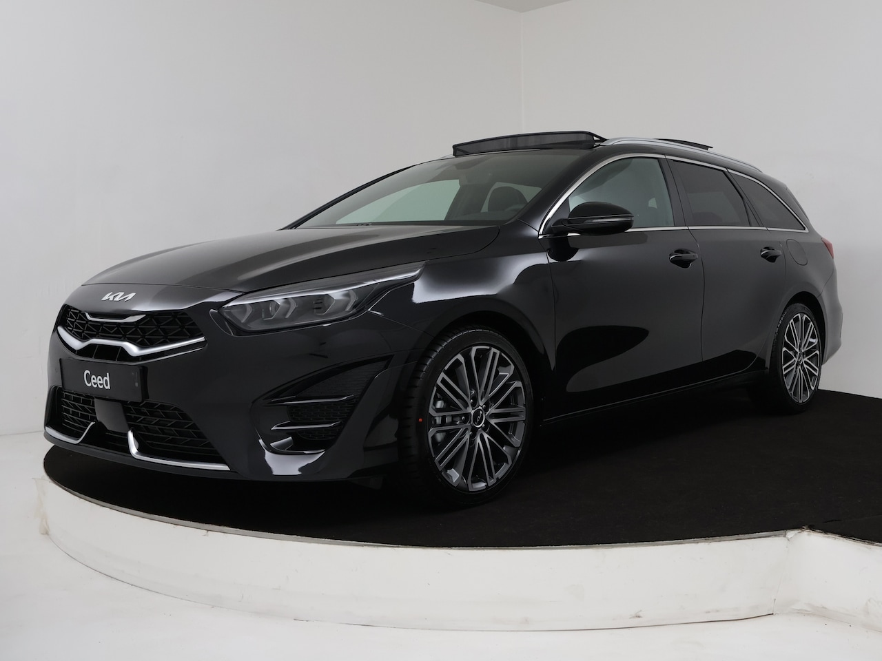 Kia Cee'd Sportswagon - Ceed 1.5 T-GDi GT-PlusLine | Company Car | 10 Jaar Garantie | Panoramadak | Full LED | Ada - AutoWereld.nl