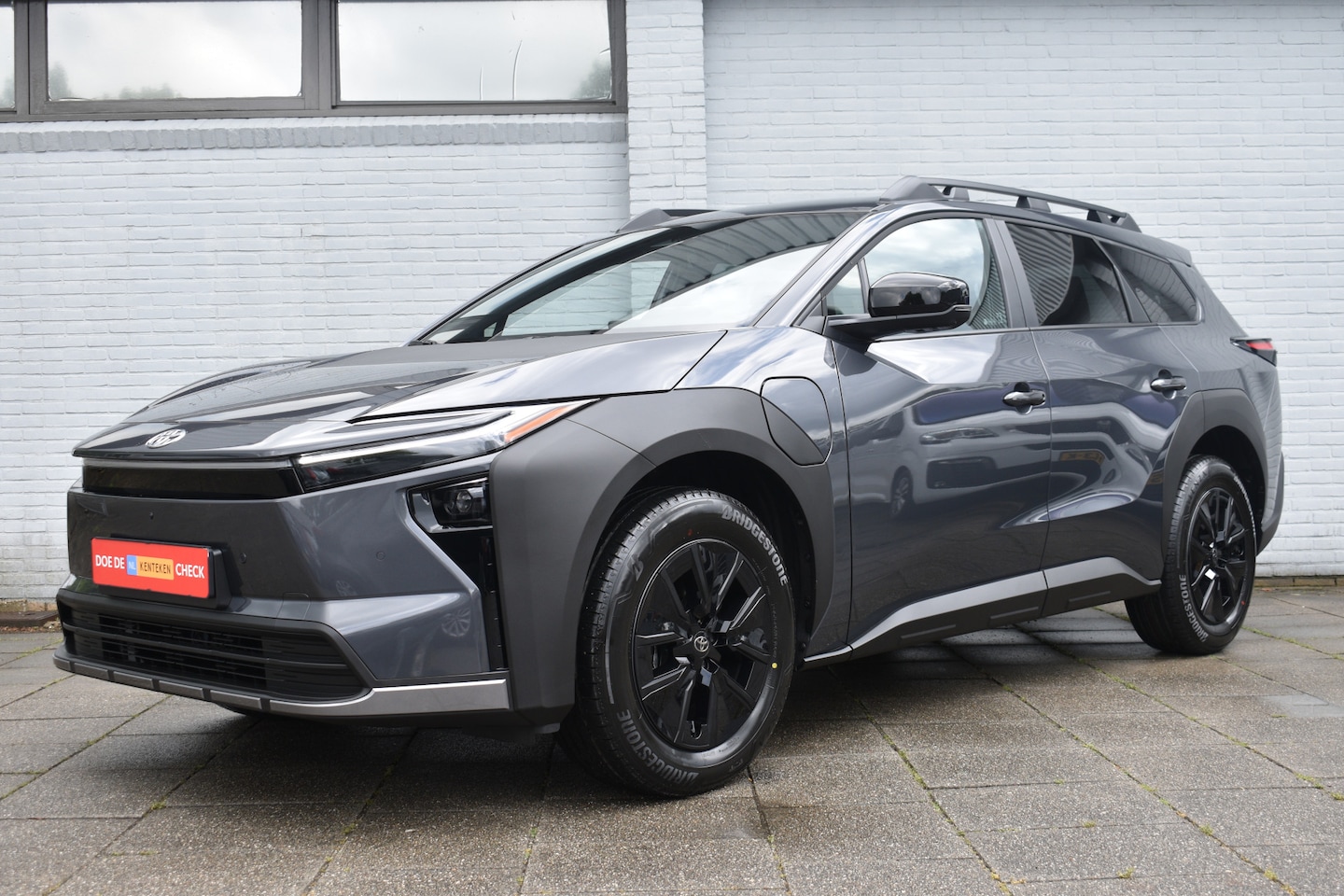 Toyota bZ4X Touring - Dynamic 75 kWh Automaat 227pk | Voorstoelen&Stuur verwarmd | Warmtepomp | BSM | PDC | 360 - AutoWereld.nl