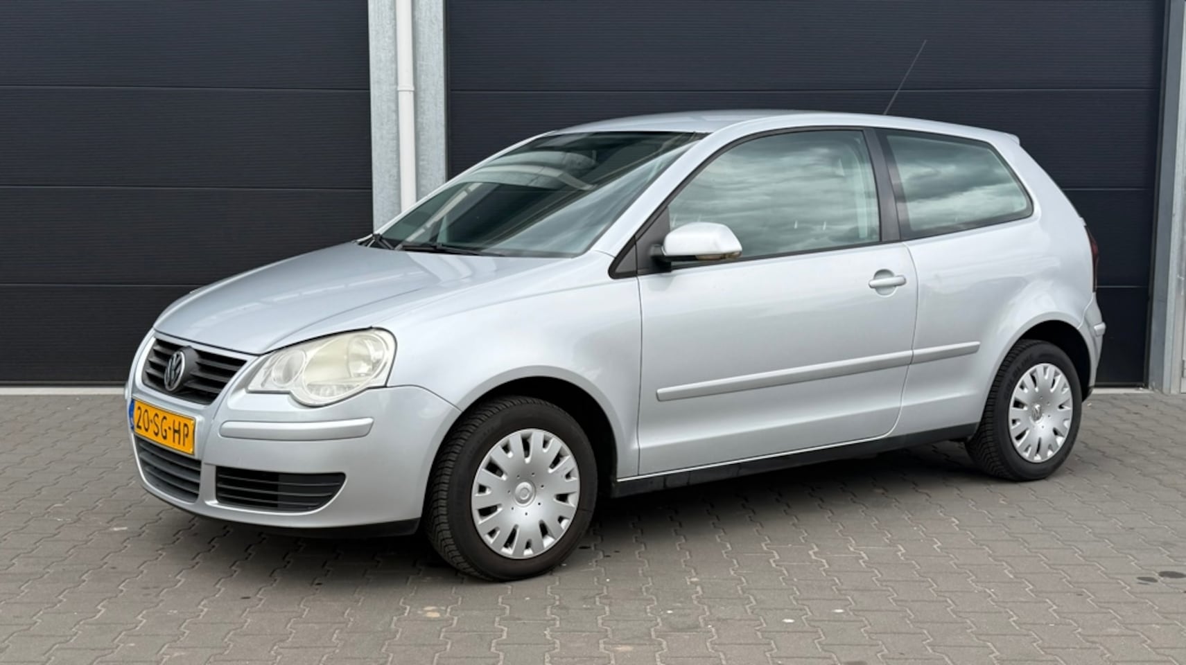 Volkswagen Polo - 1.4-16V Trendline/Airco/E.ramen/Apk/Netjes - AutoWereld.nl