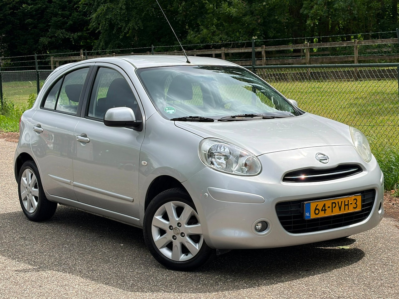 Nissan Micra - 1.2 Connect Edition /Automaat/Navi/ - AutoWereld.nl