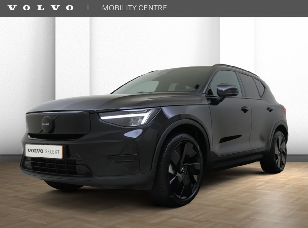 Volvo EX40 - Extend. Plus Black Ed. 82kWh | 20" Velgen | Getint glas | - AutoWereld.nl