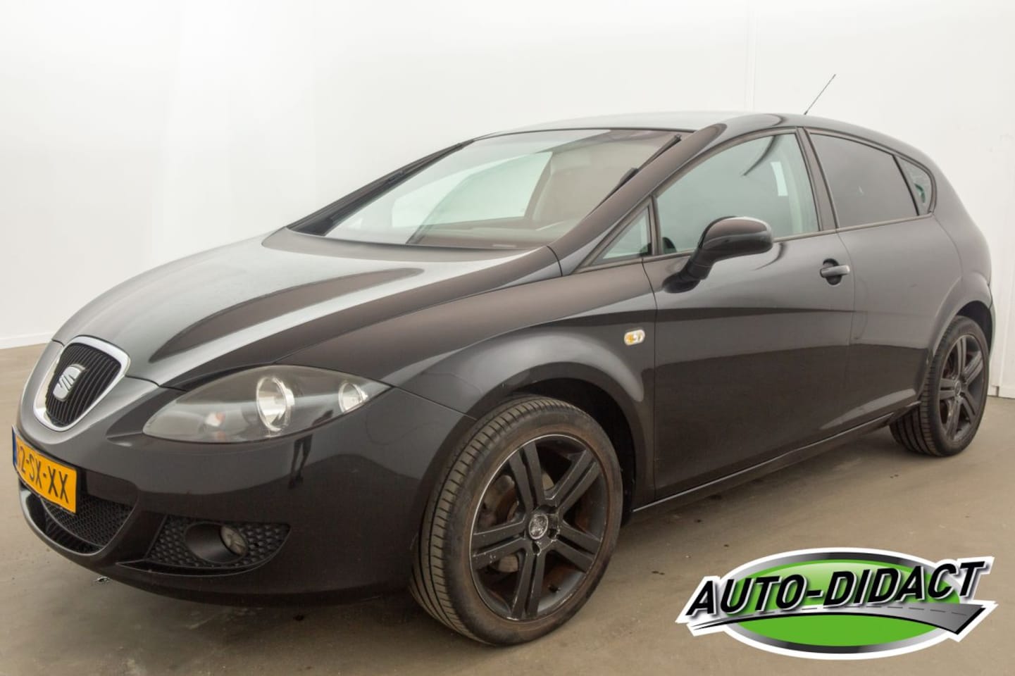 SEAT Leon - 1.6 Reference Airco - AutoWereld.nl