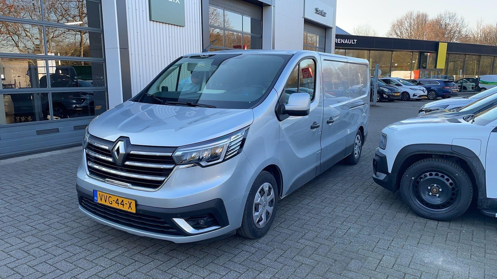Renault Trafic - 2.0 dCi 130 T30 L2H1 Business | INCL. BTW | MARGE AUTO | DUBBELE SCHUIFDEUR | CAMERA | NAV - AutoWereld.nl