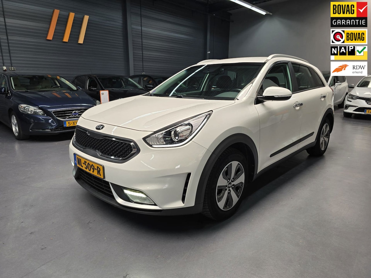 Kia Niro - 1.6 GDi Hybrid CAMERA CARPLAY LED NAP NL AUTO - AutoWereld.nl
