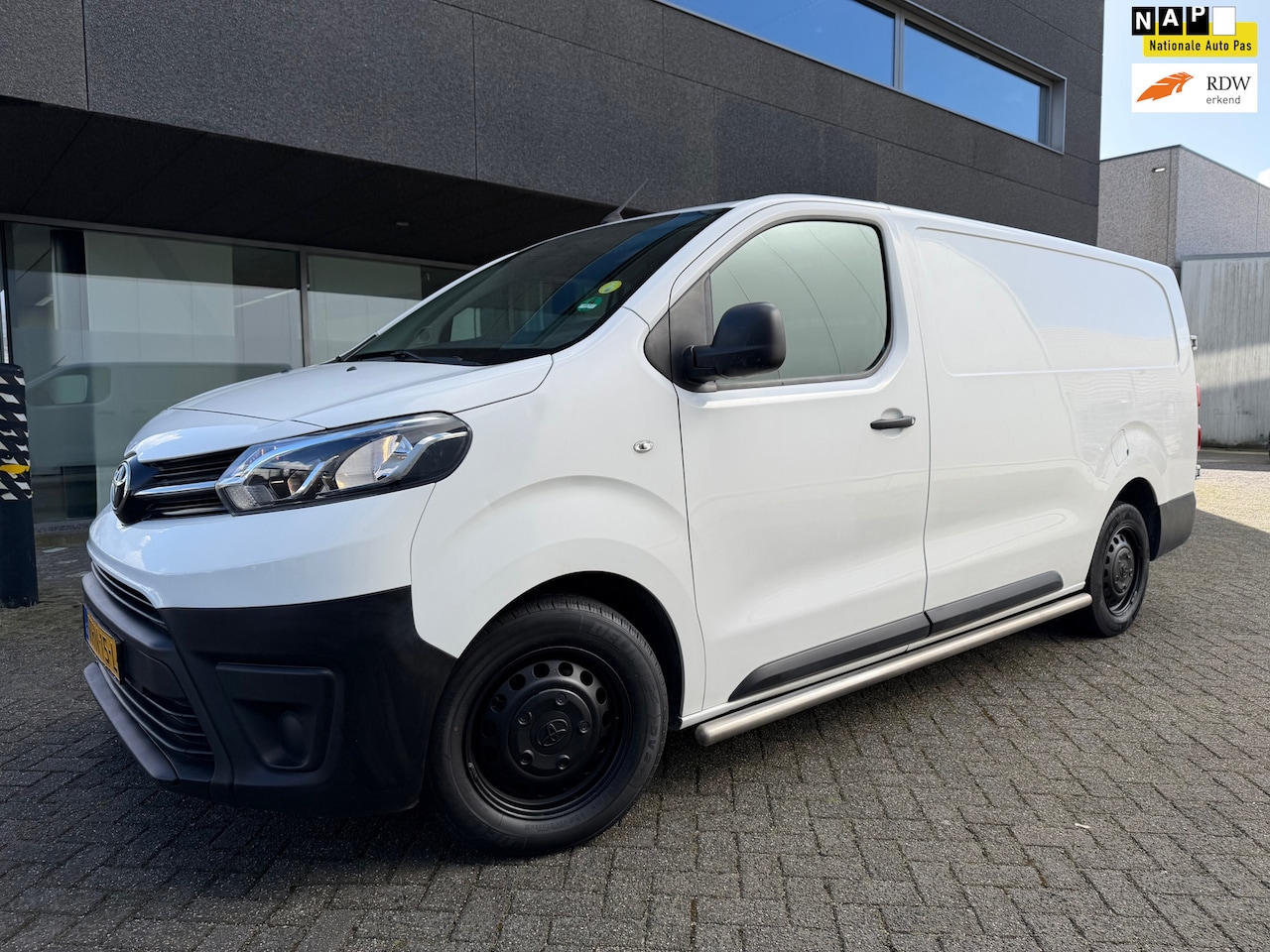 Toyota PROACE Long Worker - 1.5 D-4D Cool Comfort AIRCO BJ 12-2020 APK -2027 - AutoWereld.nl