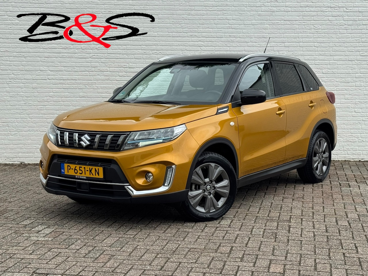 Suzuki Vitara - 1.5 Hybrid Select Automaat Trekhaak Camara Navi Adaptive Cruise - AutoWereld.nl