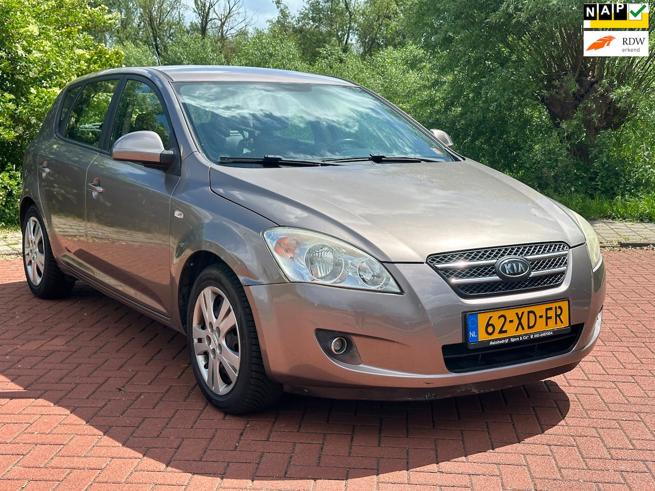 Kia Cee'd - 1.4 X-ecutive Nap/Airco - AutoWereld.nl