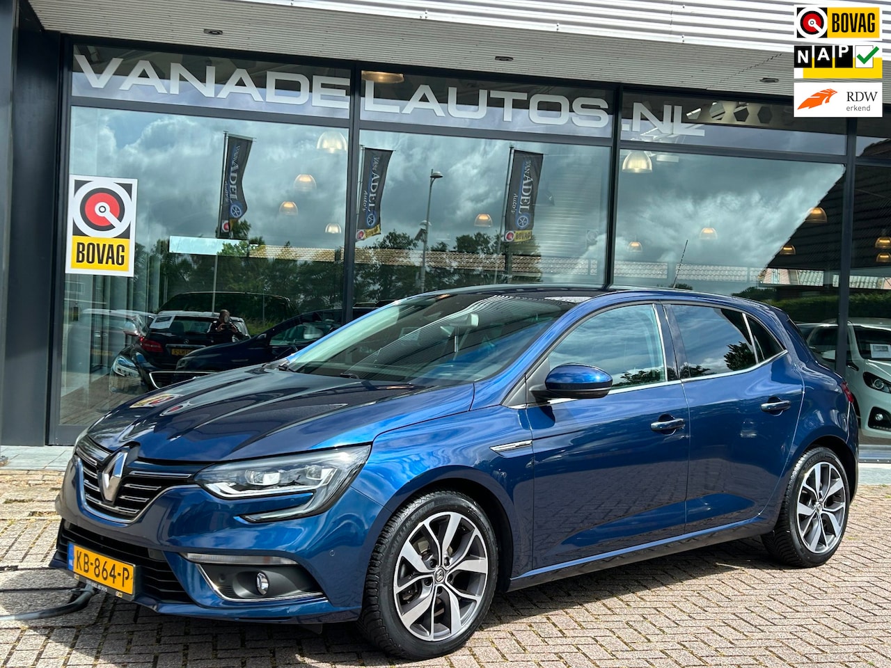 Renault Mégane - 1.2 TCe Bose 5Drs Navi Head-Up Massage Clima NL-Auto NAP Dealeronderhouden! - AutoWereld.nl
