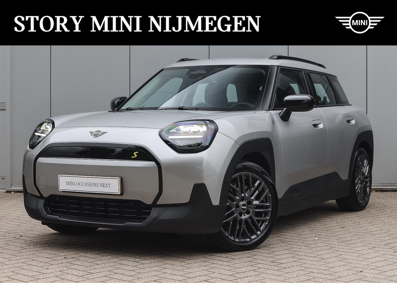 MINI Aceman - SE / LED / Parking Assistant / 18" Night Flash Spoke Grey - AutoWereld.nl