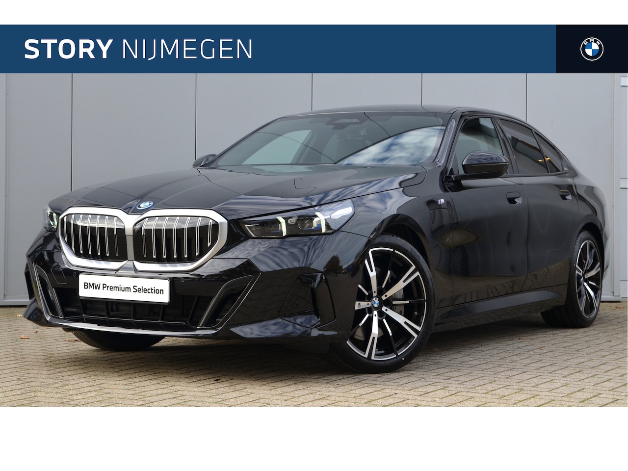 BMW 5-serie - 550e xDrive M Sport Automaat / Trekhaak / Bowers & Wilkins / Adaptief onderstel profession - AutoWereld.nl