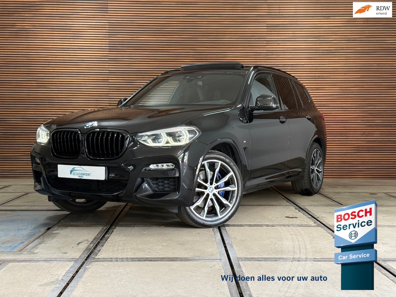 BMW X3 - XDrive30i High Ex. M-Sport | Shadow-Line | Pano | Trekhaak | 20"| Ambient | Driving + Park - AutoWereld.nl