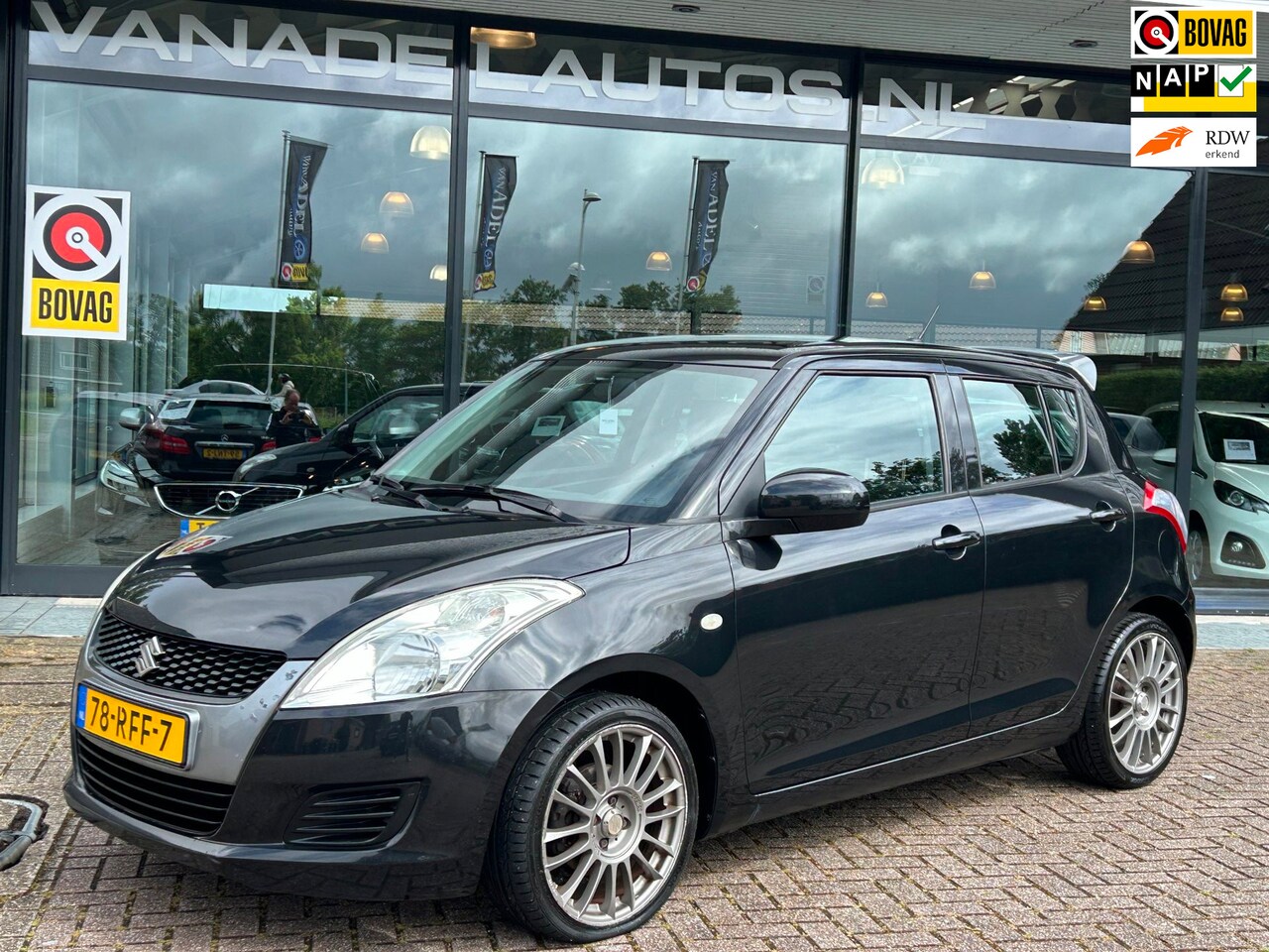 Suzuki Swift - 1.2 Comfort EASSS 5Drs Airco 17" LM-Velgen NL-Auto NAP Dealeronderhouden! - AutoWereld.nl