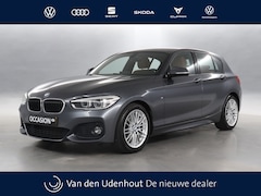 BMW 1-serie - 118i Corporate Lease High Executive / Navigatie / Stoelverwarming / Leder