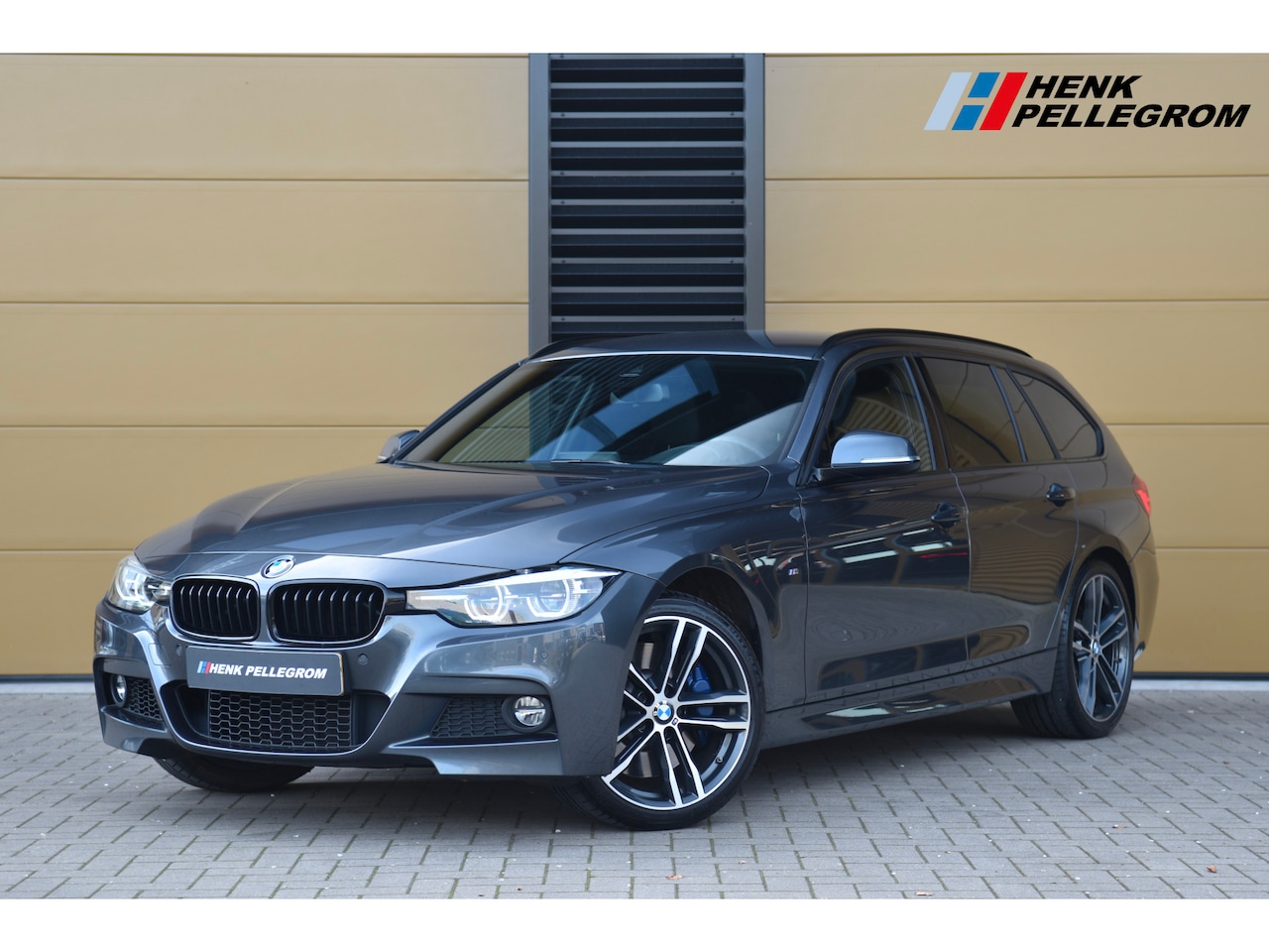 BMW 3-serie Touring - 340i xDrive * M-Sport * Trekhaak * Apple CarPlay * 19'LM * Head-up * Sfeerverlichting * - AutoWereld.nl