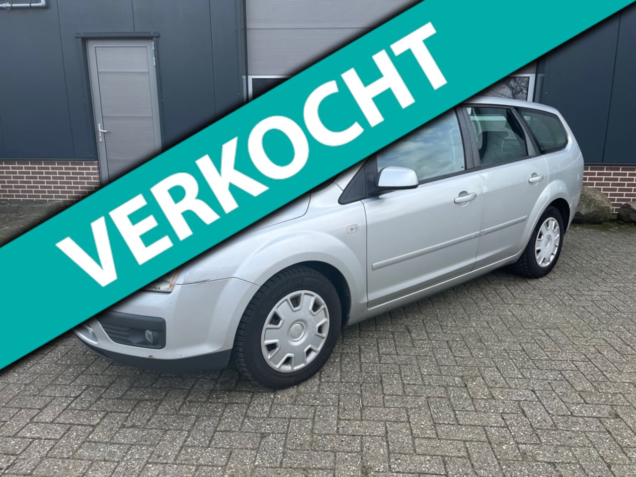 Ford Focus Wagon - 1.6-16V Trend-CLima-Trekhaak-Cruisecontrol-NAP! - AutoWereld.nl