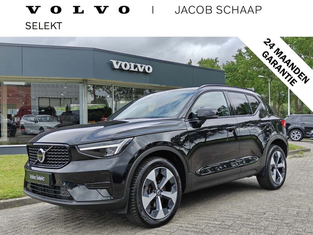 Volvo XC40 - B3 180PK Plus Dark | H&K | Elektr. Stoelen | verw. Voorstoelen | ACC | 19'' - AutoWereld.nl