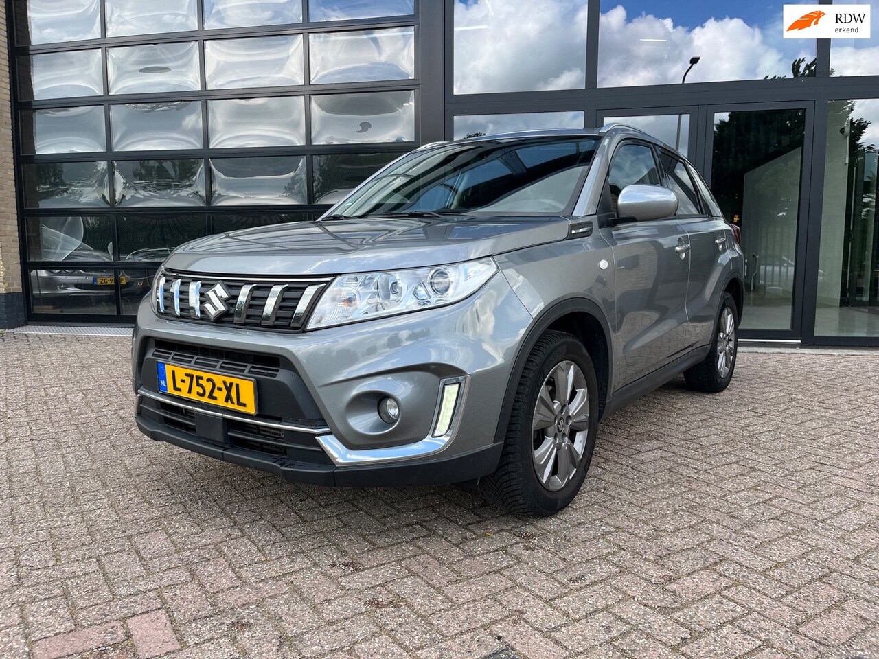 Suzuki Vitara - 1.0 Boosterjet Select 1.0 Boosterjet Select , Camera, Navi, Led - AutoWereld.nl