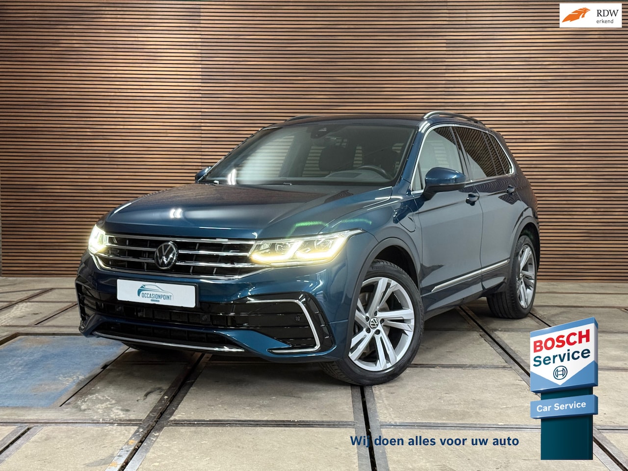 Volkswagen Tiguan - 1.4 TSI eHybrid 2x R-Line Business+ | HUD | Vol Leder | ACC | Winterpakket - AutoWereld.nl