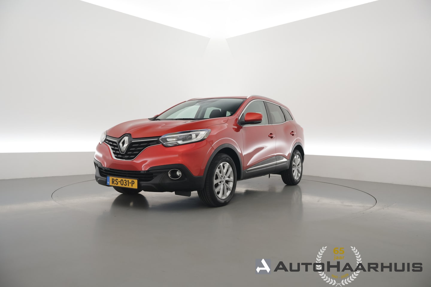 Renault Kadjar - 1.2 TCe Zen | Navi | Trekhaak | Keyless | Cruise | PDC V+A | 17'' | Bluetooth | - AutoWereld.nl