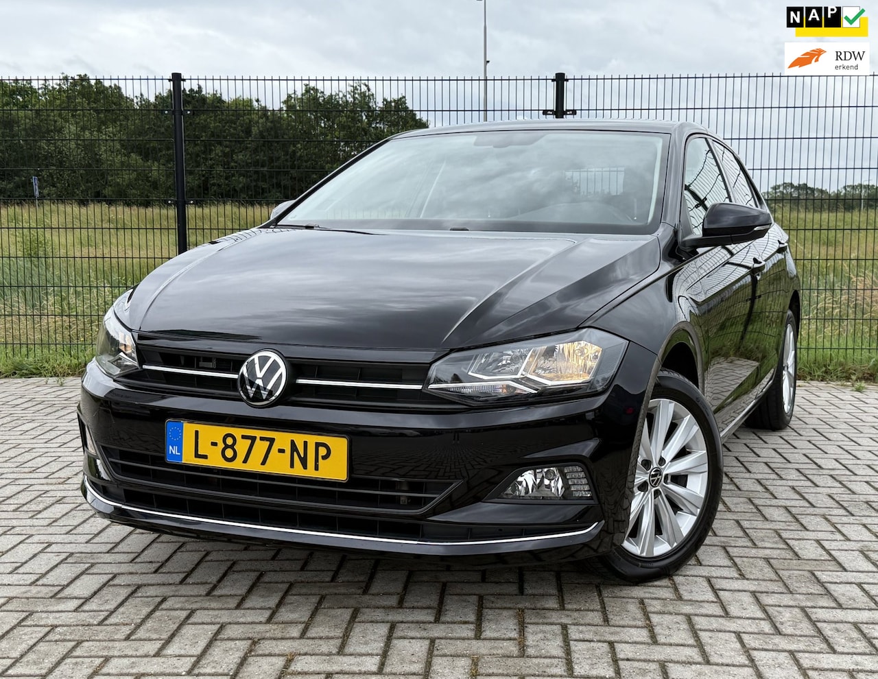 Volkswagen Polo - 1.0 TSI Highline | Carplay | ACC | Navi | - AutoWereld.nl