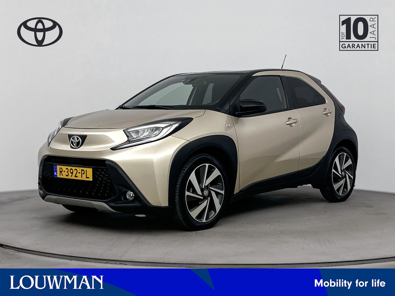 Toyota Aygo X - 1.0 VVT-i S-CVT Envy | BTW Voertuig | Achteruitrijcamera | - AutoWereld.nl