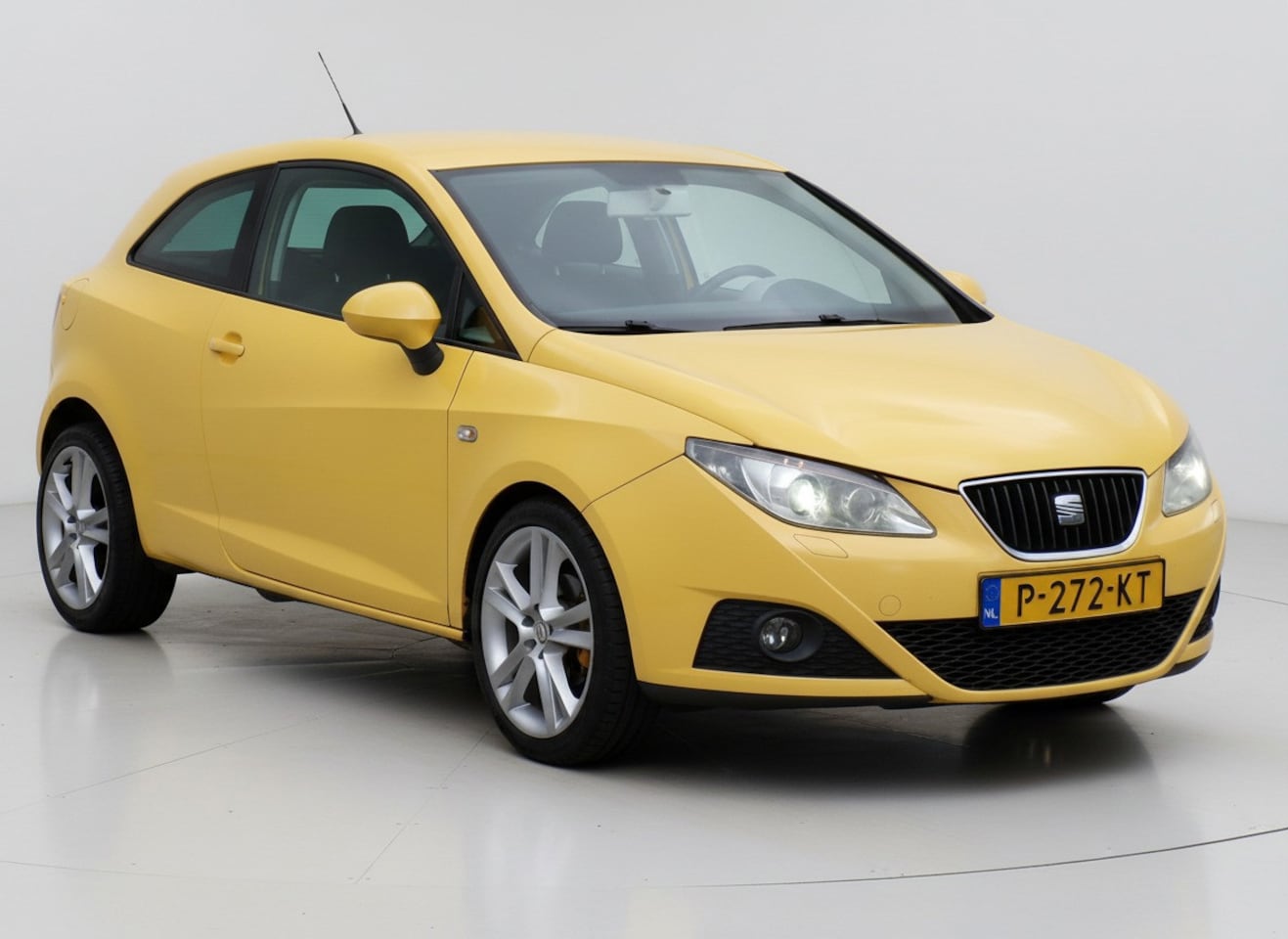 SEAT Ibiza SC - 1.6 Style|Cruise|Xenon|Clima|Stoelverwarming - AutoWereld.nl