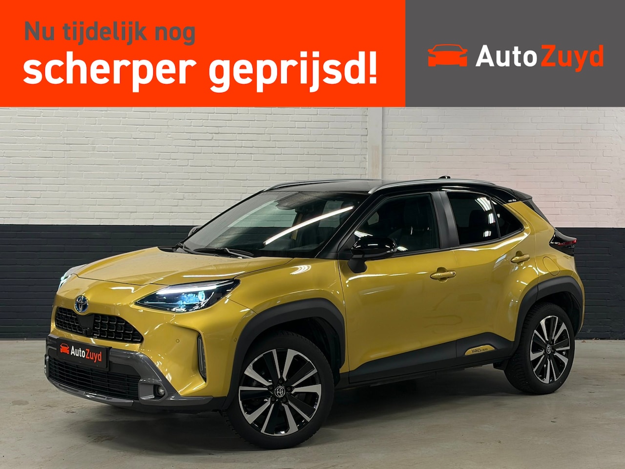 Toyota Yaris Cross - 1.5 Hybrid Executive Automaat AWD / Leder / Panoramadak / Navi / PDC / Stoelverwarming / H - AutoWereld.nl