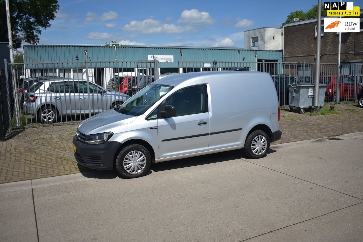 Volkswagen Caddy - 1.4 TGI L1H1 EcoFuel Trendline 1.4 TGI L1H1 EcoFuel Trendline - AutoWereld.nl