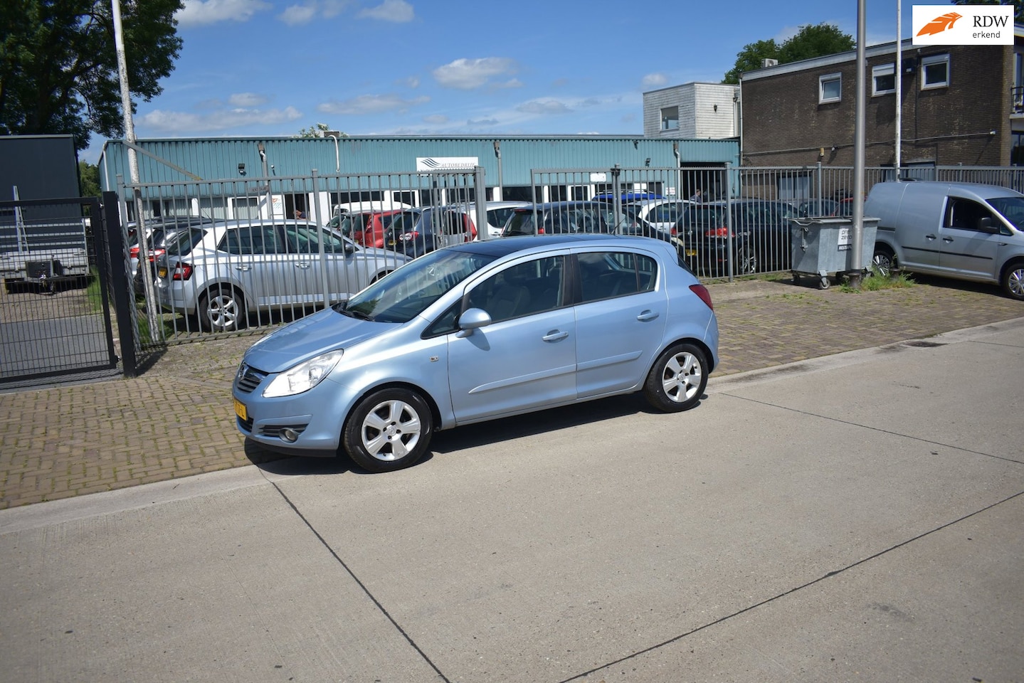 Opel Corsa - 1.4-16V Enjoy 1.4-16V Enjoy - AutoWereld.nl