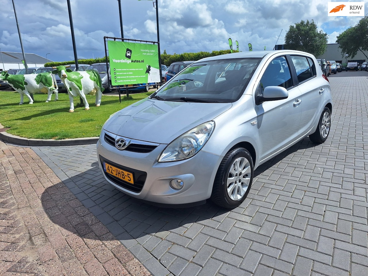 Hyundai i20 - 1.4i DynamicVersion 1.4i DynamicVersion / NIEUWSTAAT / Nieuwe APK - AutoWereld.nl