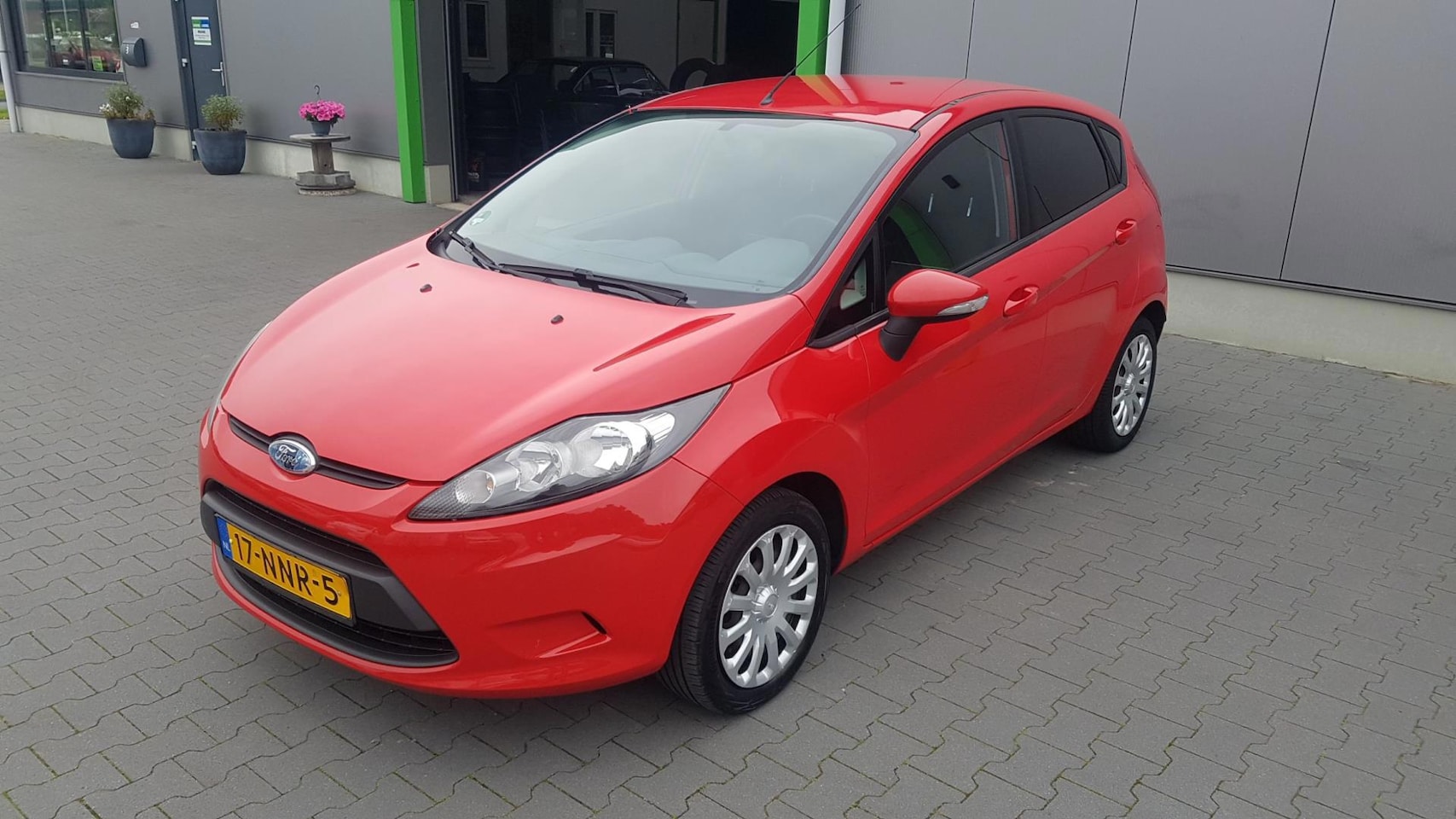 Ford Fiesta - 1.25 Limited| zeer nette staat| nieuwe APK| Airco| Navigatie| Cruise control| Bluetooth| T - AutoWereld.nl
