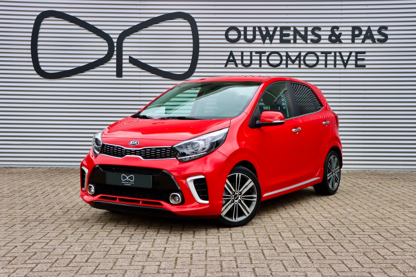 Kia Picanto - 1.2 CVVT GT-Line | AUTOMAAT | CARPLAY| STUURWIELVERW. | NAVIGATIE - AutoWereld.nl