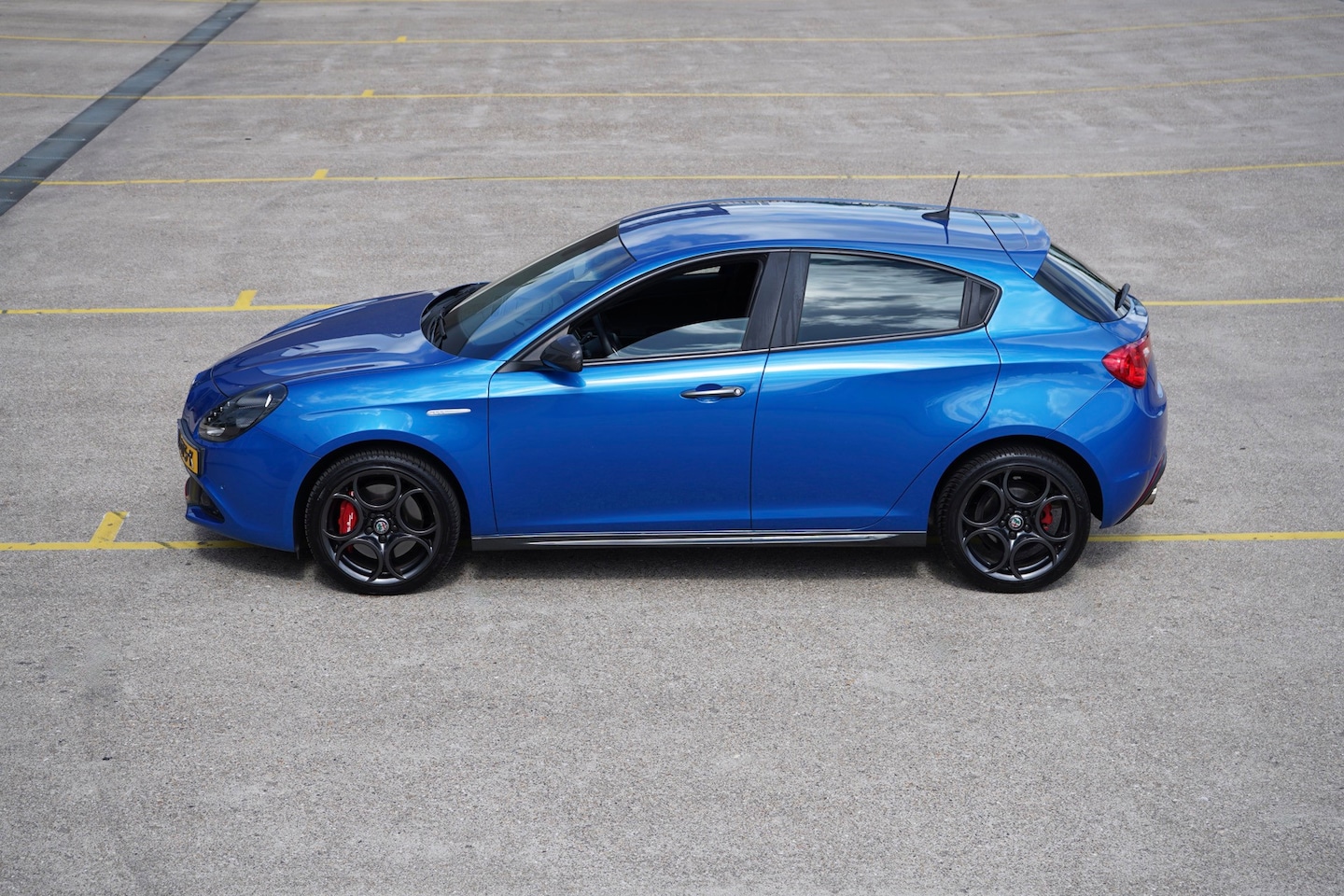 Alfa Romeo Giulietta - 1.4 Turbo MultiAir Super TCT Automaat Carbon Pack - AutoWereld.nl