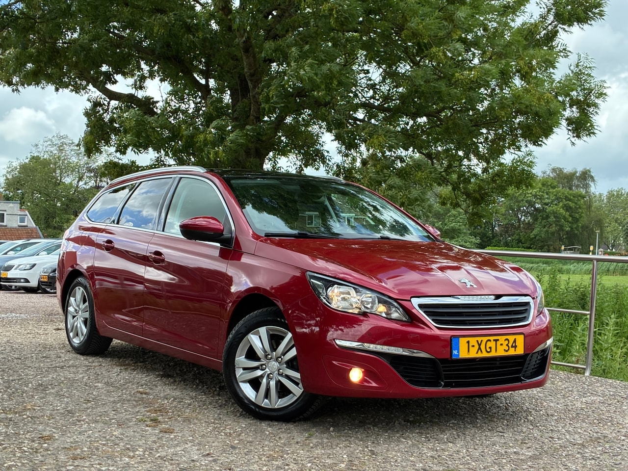 Peugeot 308 SW - 1.2 | Goed onderhouden!! | Pano + Navi + Cruise nu €3.975,-!! - AutoWereld.nl