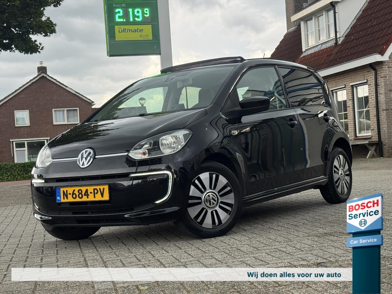 Volkswagen e-Up! - e-Up! Panoramadak / Cruise / Navi / Stoelverwarming / Clima / Pdc - AutoWereld.nl