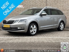 Skoda Octavia Combi - 1.6 TDI Greentech Style Automaat | Camera | Cruise | Climate | Trekhaak |