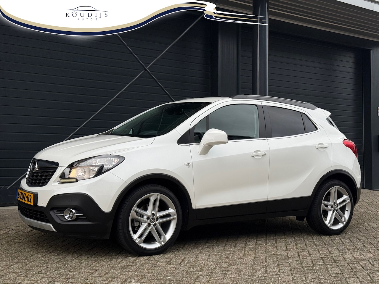 Opel Mokka - 1.4 T Cosmo 1.4 T Cosmo, Schuifdak, Leder, Trekhaak - AutoWereld.nl
