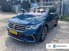Volkswagen Tiguan - 1.5 TSI 150PK R-Line Business+ DSG-7 | PANORAMA DAK | APP. CONNECT | CAMERA | NAVIGATIE |