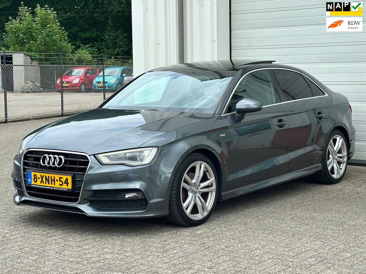Audi A3 Limousine - 1.4 TFSI CoD | 3x S-Line | Automaat | Panodak | Xenon! - AutoWereld.nl