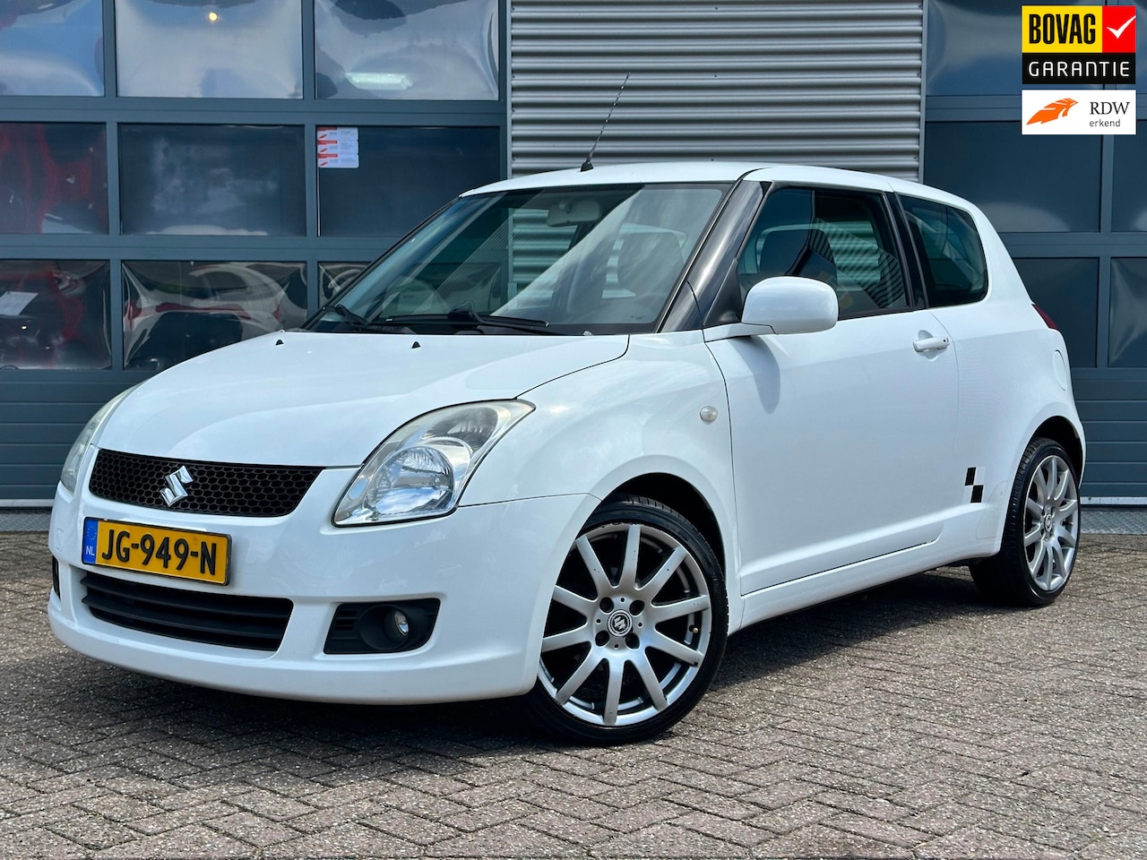 Suzuki Swift - 1.5 Exclusive | CarPlay | Airco | Stoelverwarming | Electr. ramen - AutoWereld.nl